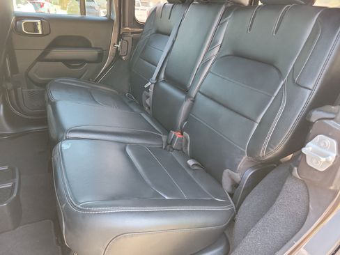 Used 2021 Jeep Wrangler Unlimited Sahara w/ Cold Weather Group AWD/4WD image 7