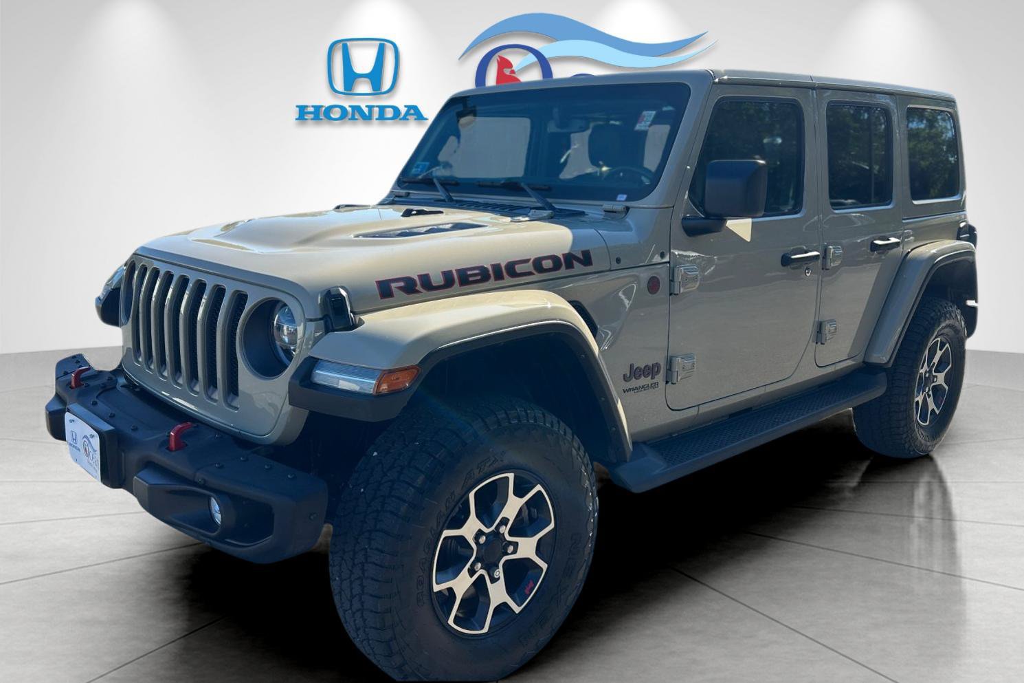 Used 2022 Jeep Wrangler Unlimited Rubicon w/ Steel Bumper Group AWD/4WD image 7