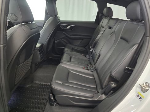 Certified 2025 Audi Q7 3.0T Premium Plus w/ Premium Plus Package image 19