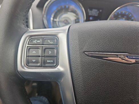 Used 2013 Chrysler 300 RWD image 24