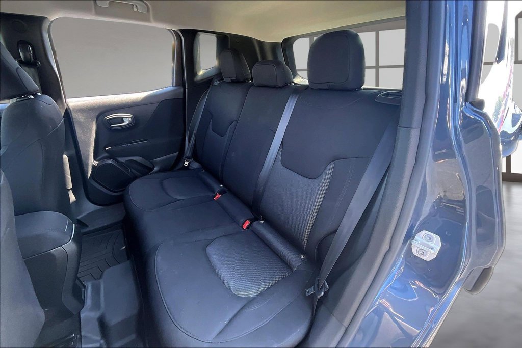 Used 2020 Jeep Renegade Sport w/ Sport Appearance Group AWD/4WD image 26