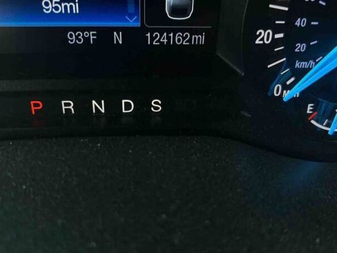 Used 2014 Ford Fusion SE w/ Equipment Group 201A FWD image 19