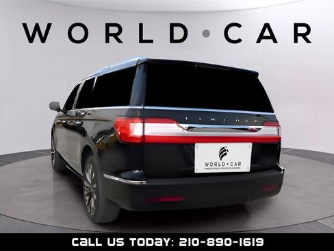 Used 2018 Lincoln Navigator L Select w/ Technology Package image 5