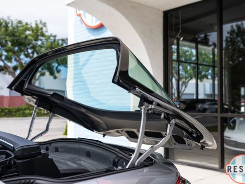 Used 2018 Porsche 911 Targa 4 GTS image 34