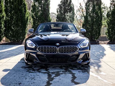 Used 2022 BMW Z4 M40i w/ Premium Package image 3