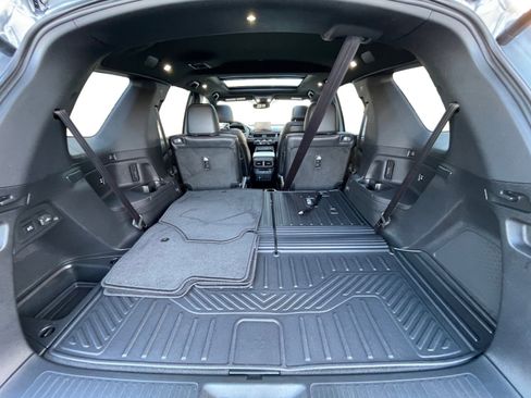 Used 2025 Honda Pilot Black Edition image 19