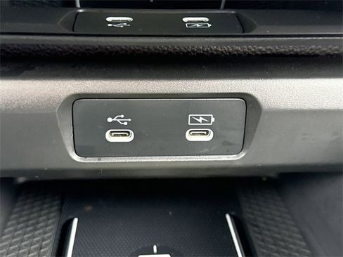 Certified 2025 Honda Accord Touring image 38