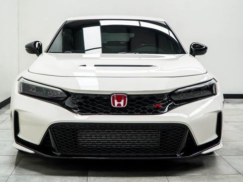 Used 2024 Honda Civic Type R image 7