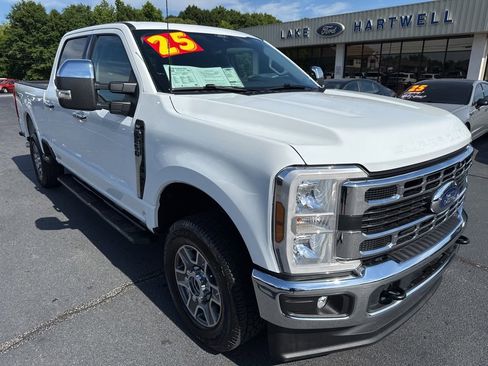 Used 2025 Ford F250 XLT AWD/4WD image 1