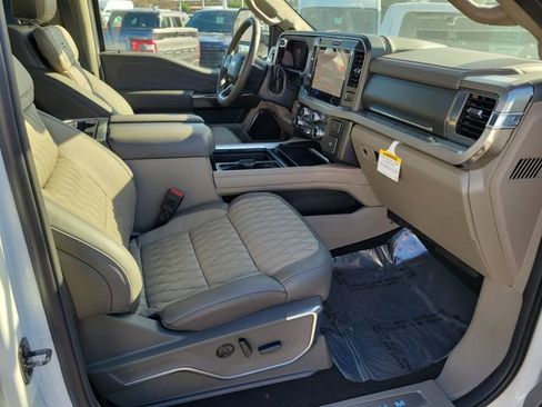 New 2026 Ford F450 Platinum w/ Platinum Plus Package image 17