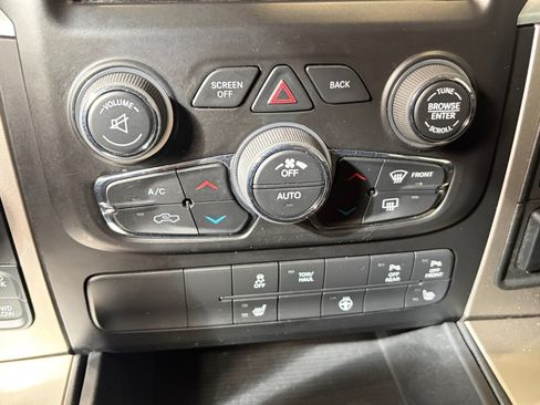 Used 2015 RAM 1500 Big Horn AWD/4WD image 24
