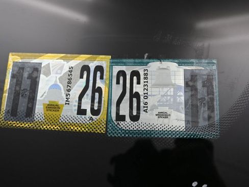 Used 2023 Porsche Cayenne Platinum Edition image 8