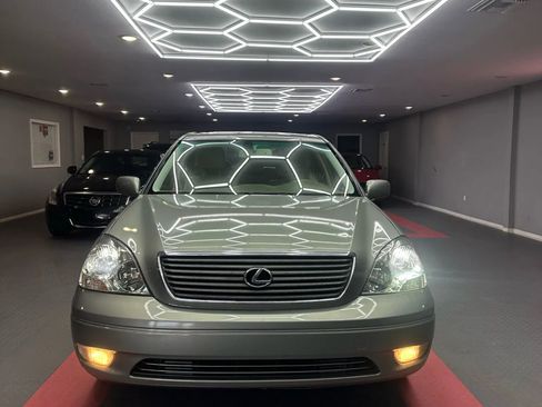Used 2002 Lexus LS 430 image 3