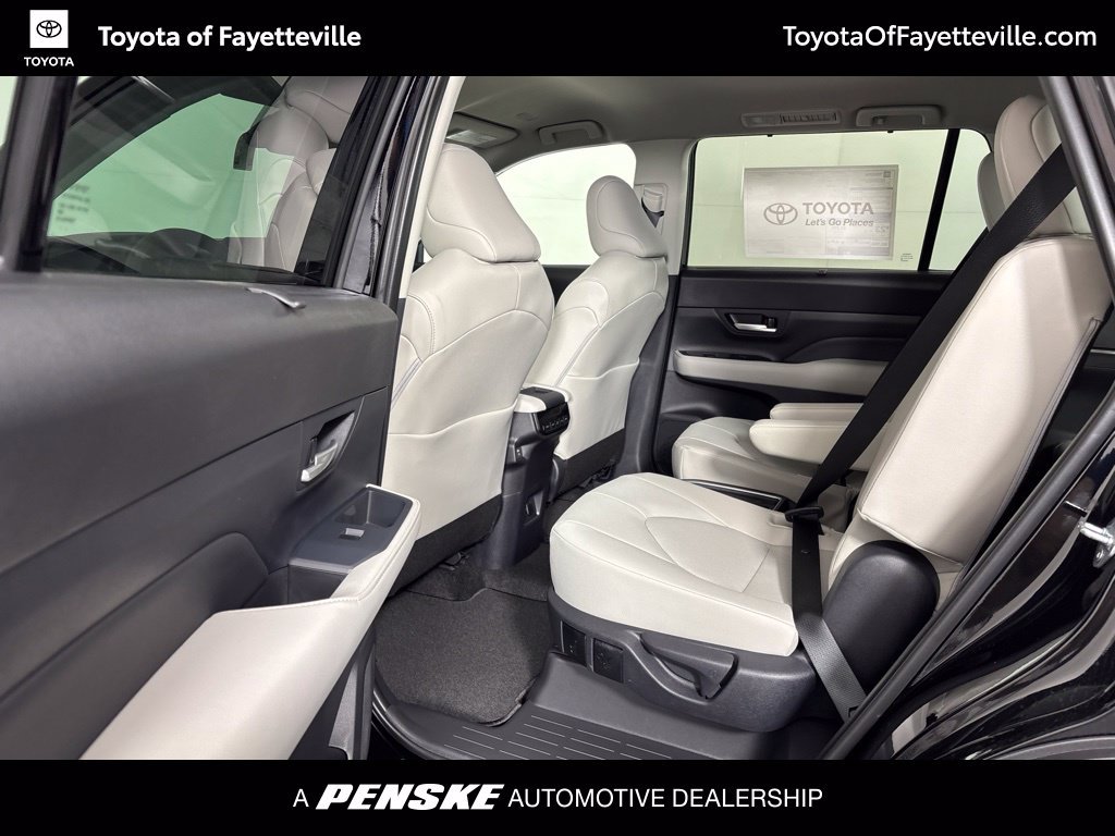 New 2026 Toyota Grand Highlander AWD image 30