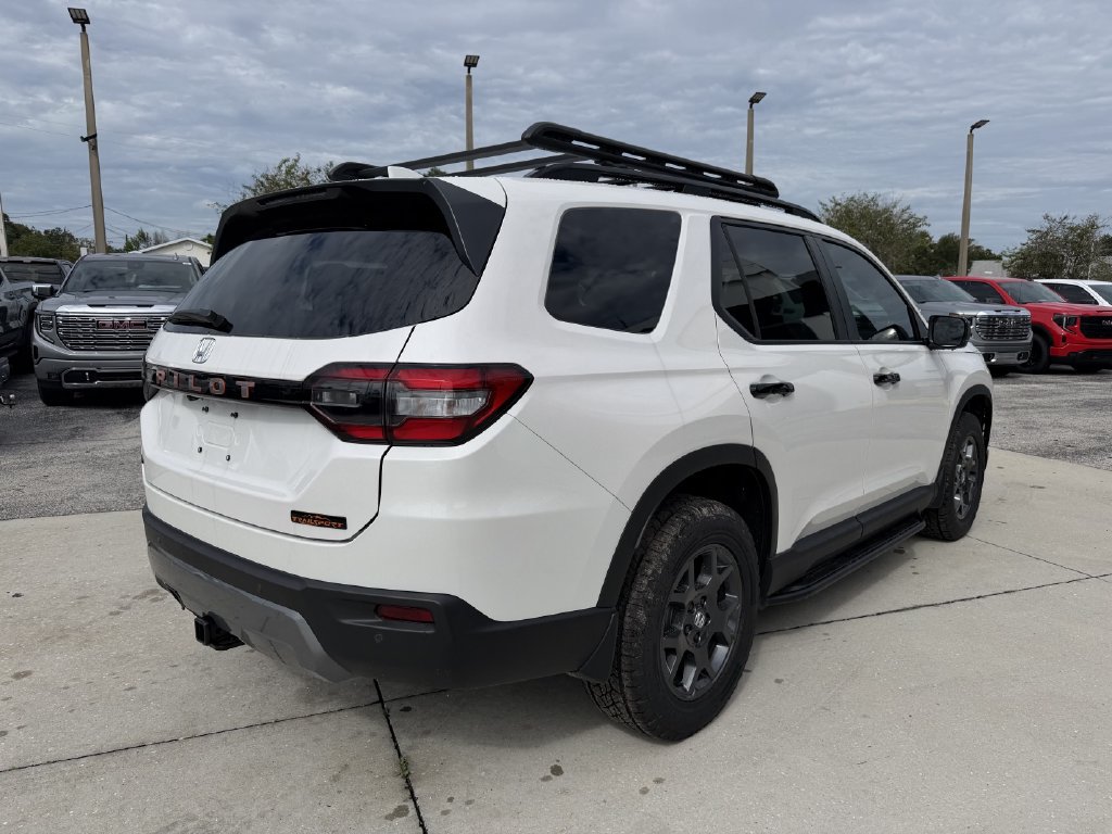 New 2026 Honda Pilot TrailSport image 4