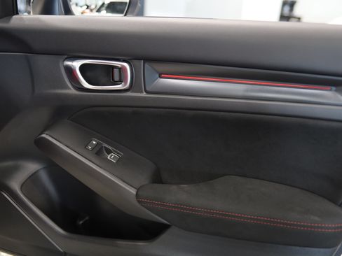 Used 2023 Honda Civic Type R image 39