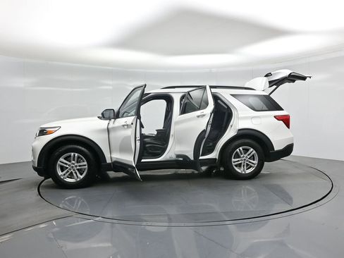 Certified 2021 Ford Explorer XLT image 36