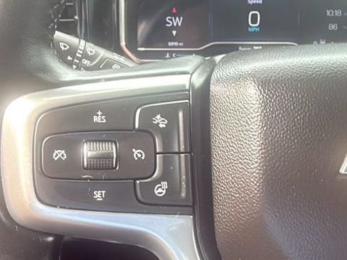 Used 2024 Chevrolet Silverado 1500 LT AWD/4WD image 16