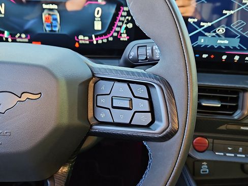 Used 2025 Ford Mustang Dark Horse image 21