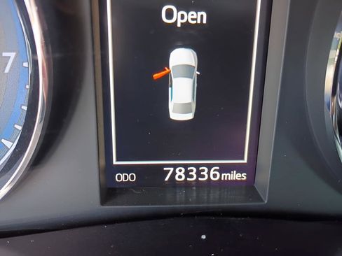 Used 2019 Toyota Corolla SE FWD image 14