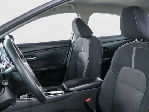 Used 2024 Nissan Sentra SV FWD image 23