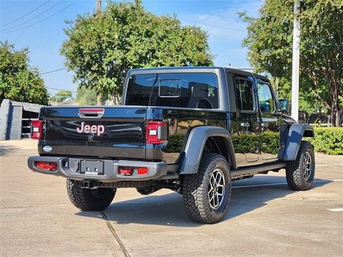New 2025 Jeep Gladiator Rubicon image 3