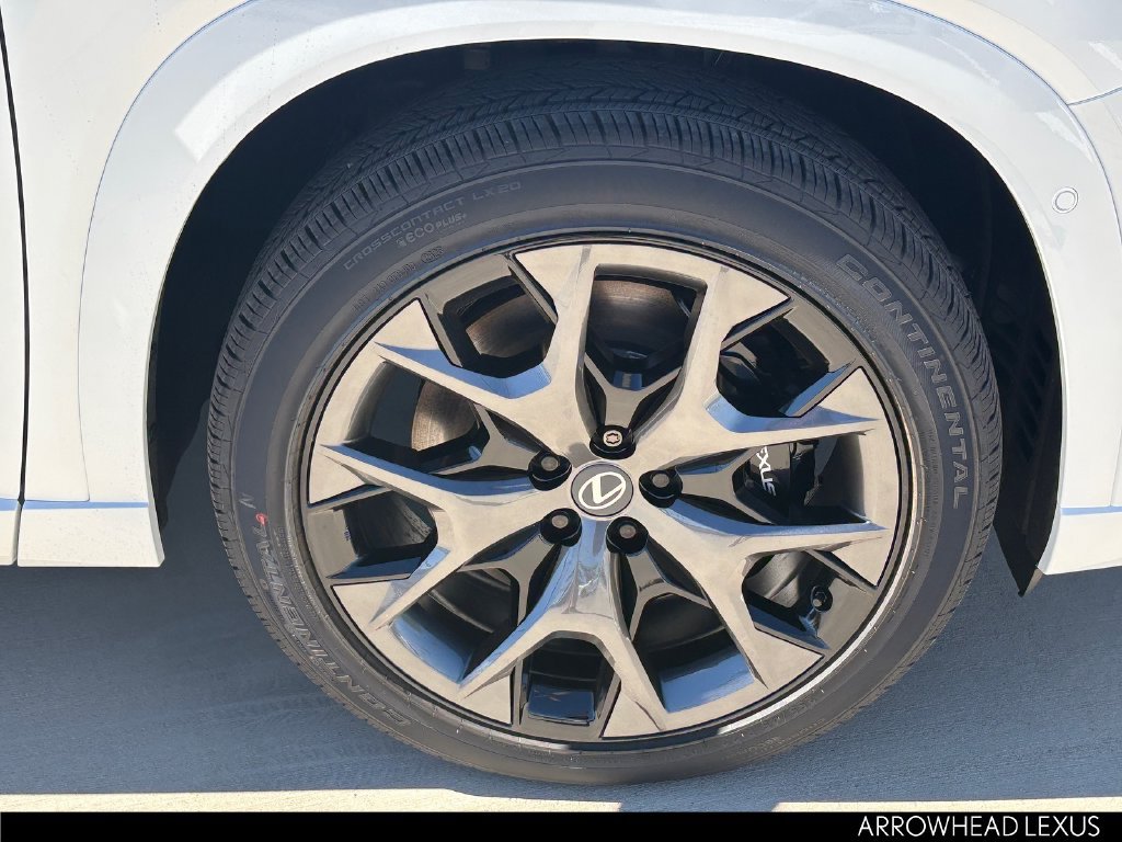 New 2026 Lexus TX 500h AWD image 10
