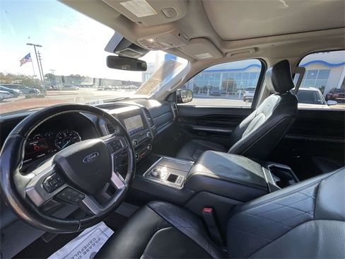 Used 2020 Ford Expedition Platinum image 16