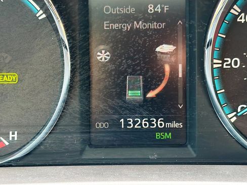 Used 2016 Toyota RAV4 Limited image 37