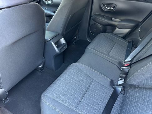 Used 2023 Honda HR-V LX image 25