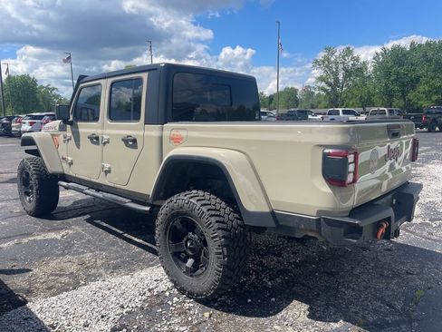 Used 2020 Jeep Gladiator Mojave AWD/4WD image 3
