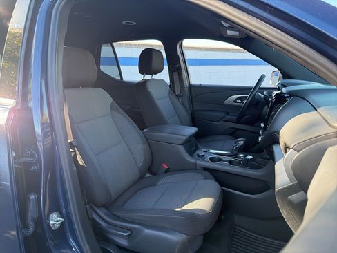 Used 2023 Chevrolet Traverse LT image 26