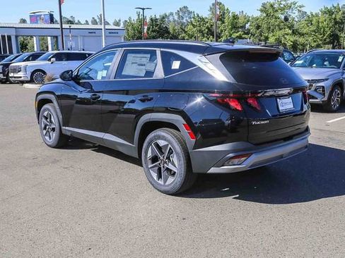 New 2026 Hyundai Tucson SEL AWD/4WD image 2