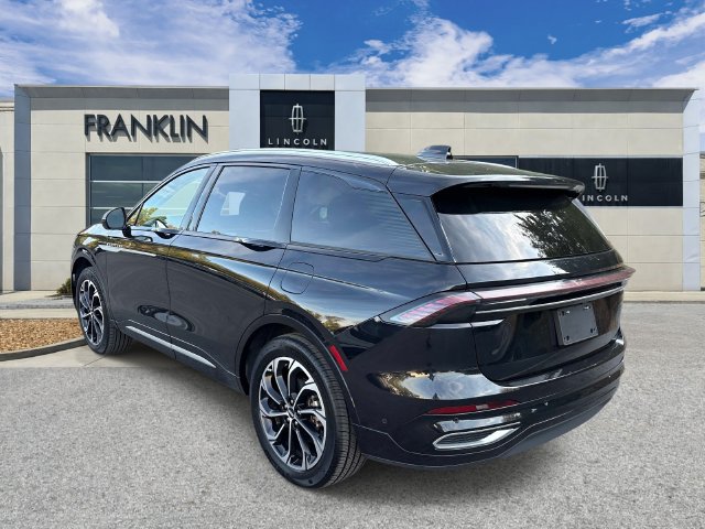 Used 2024 Lincoln Nautilus Reserve AWD/4WD image 5