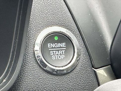 Used 2020 Ford EcoSport SE w/ SE Convenience Package image 30