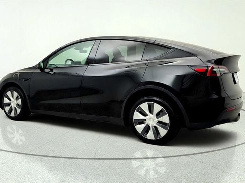 Used 2023 Tesla Model Y Long Range AWD/4WD image 7