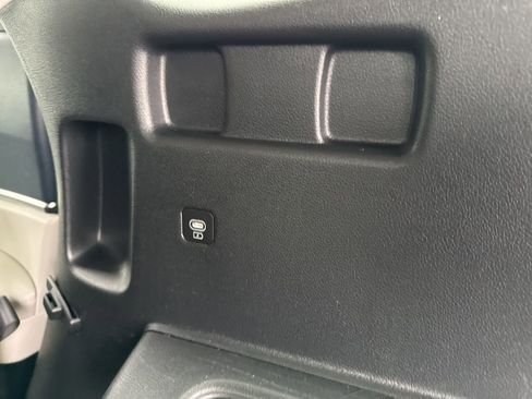 Used 2023 Kia Telluride EX image 14