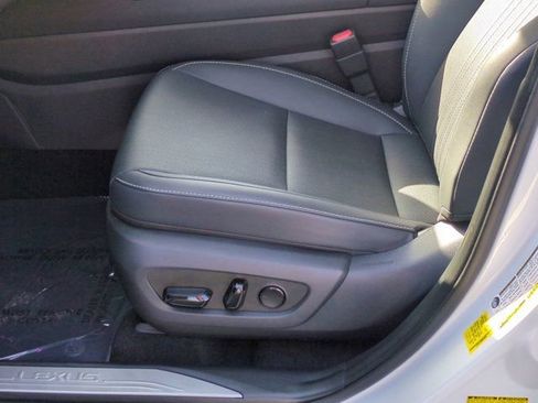 Used 2025 Lexus NX 350h AWD w/ Premium Package image 13