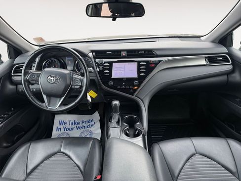 Used 2020 Toyota Camry SE image 10