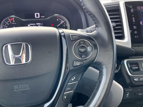 Used 2017 Honda Pilot Touring image 13