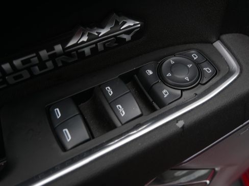 Certified 2025 Chevrolet Silverado 1500 High Country w/ Technology Package image 20