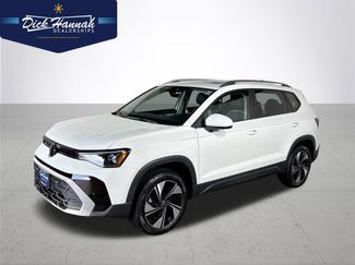 New 2025 Volkswagen Taos SE video 1