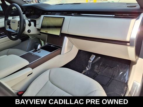 Used 2025 Land Rover Range Rover Long Wheelbase SE AWD/4WD image 8