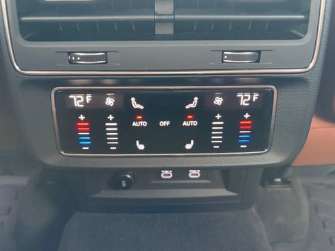 Used 2021 Audi Q7 3.0T Prestige w/ Prestige Package AWD/4WD image 44