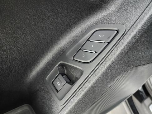 Used 2024 Audi Q3 2.0T Premium image 40