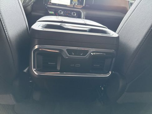 Used 2025 GMC Sierra 2500 Denali w/ Technology Package image 32