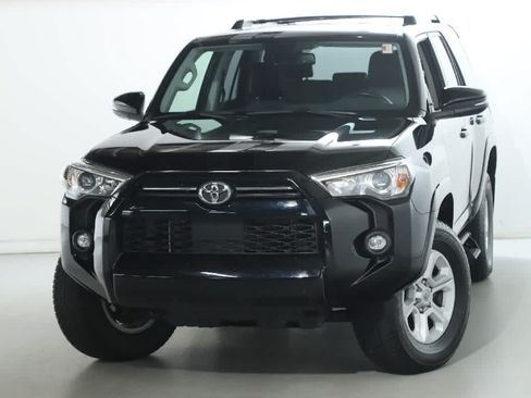 Certified 2024 Toyota 4Runner SR5 Premium w/ Moonroof Package AWD/4WD image 3