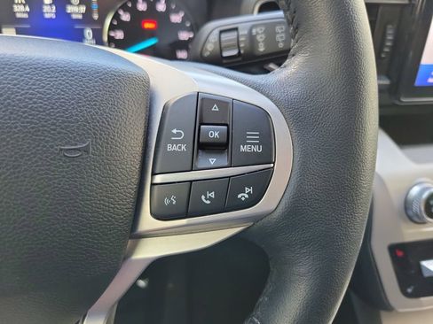 Used 2023 Ford Explorer XLT w/ Equipment Group 202A RWD image 23