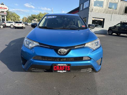 Used 2018 Toyota RAV4 LE w/ All Weather Liner Package AWD/4WD image 8