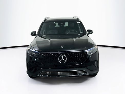 Used 2024 Mercedes-Benz EQB 300 4MATIC image 2